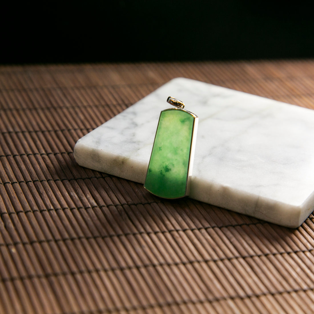 S925天然緬甸翡翠冰飄花無事牌吊飾