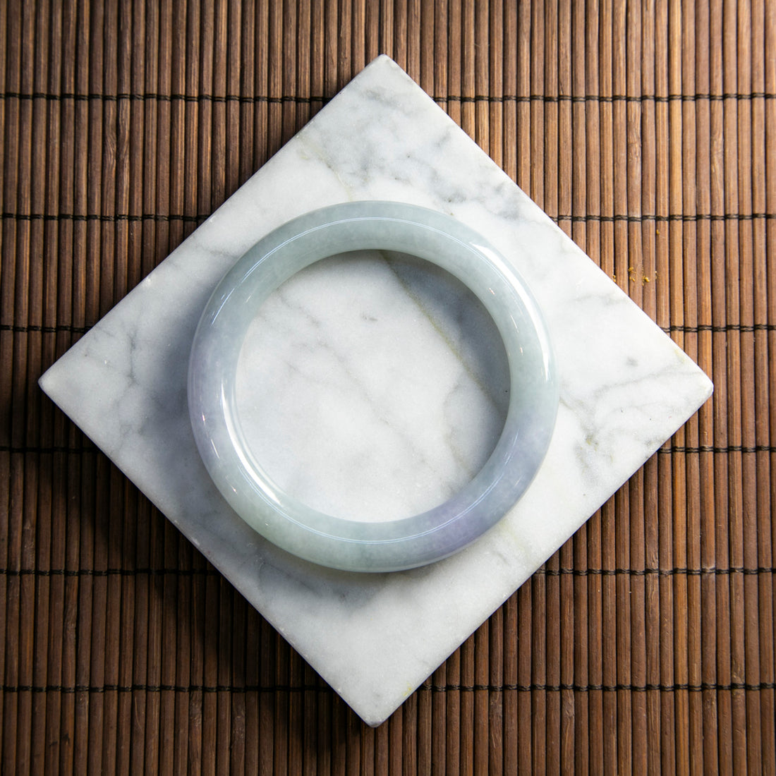 天然緬甸翡翠春彩圓條手鐲 (適合圈口 55-57)