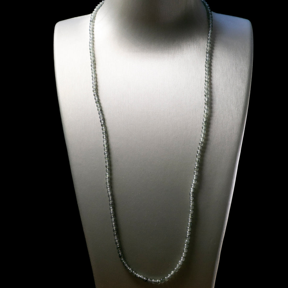 天然緬甸翡翠冰種烏雞小米珠串