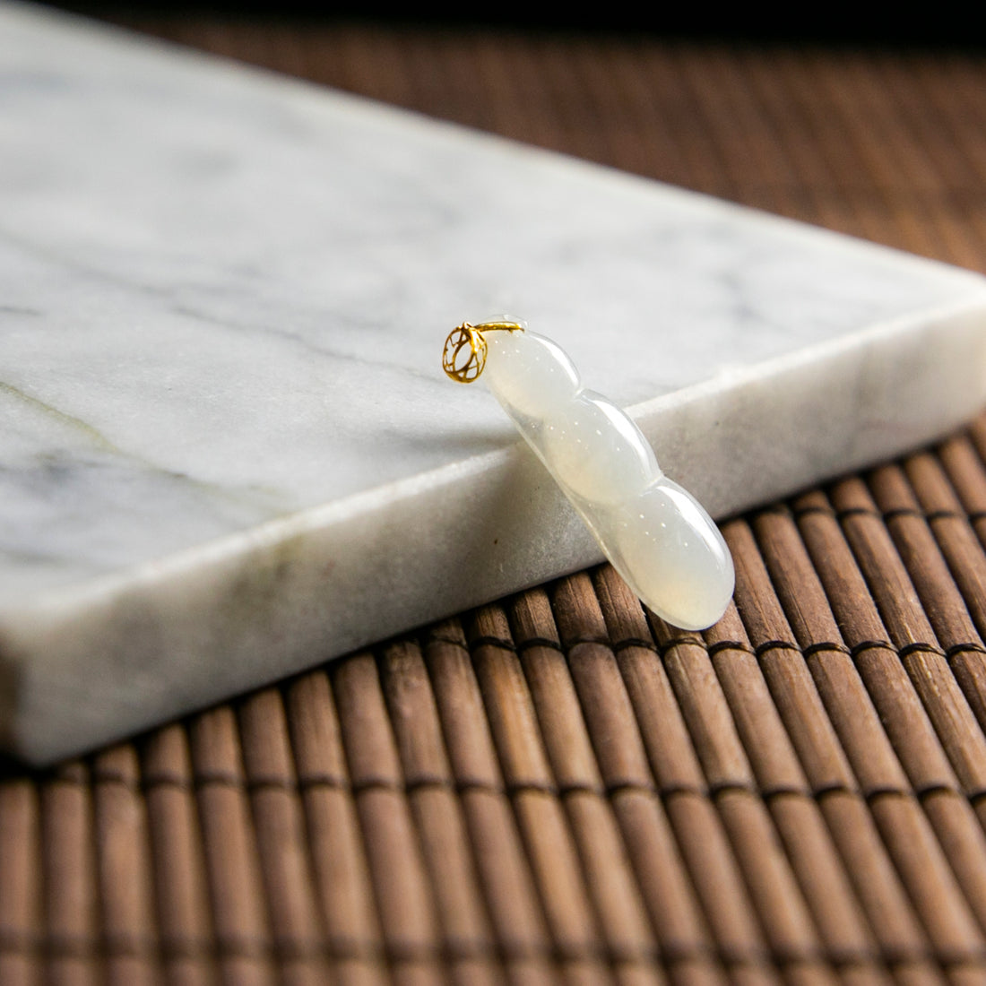 18K Gold Natural Burmese Jade Icy White Bean Pendant