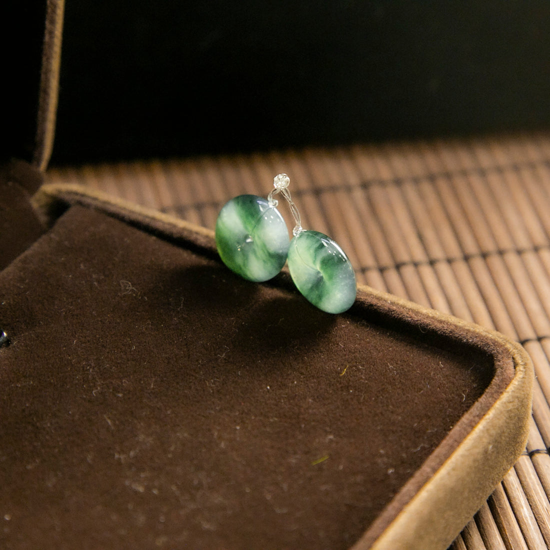 天然緬甸翡翠冰深綠飄花平安扣一對