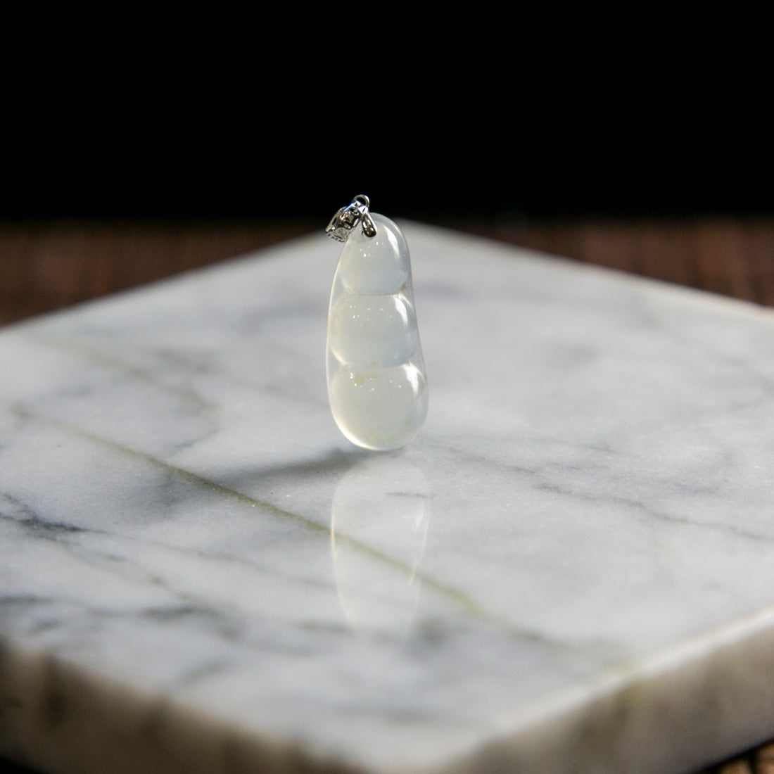 18K Gold Natural Burmese Jade Icy White Bean Pendant
