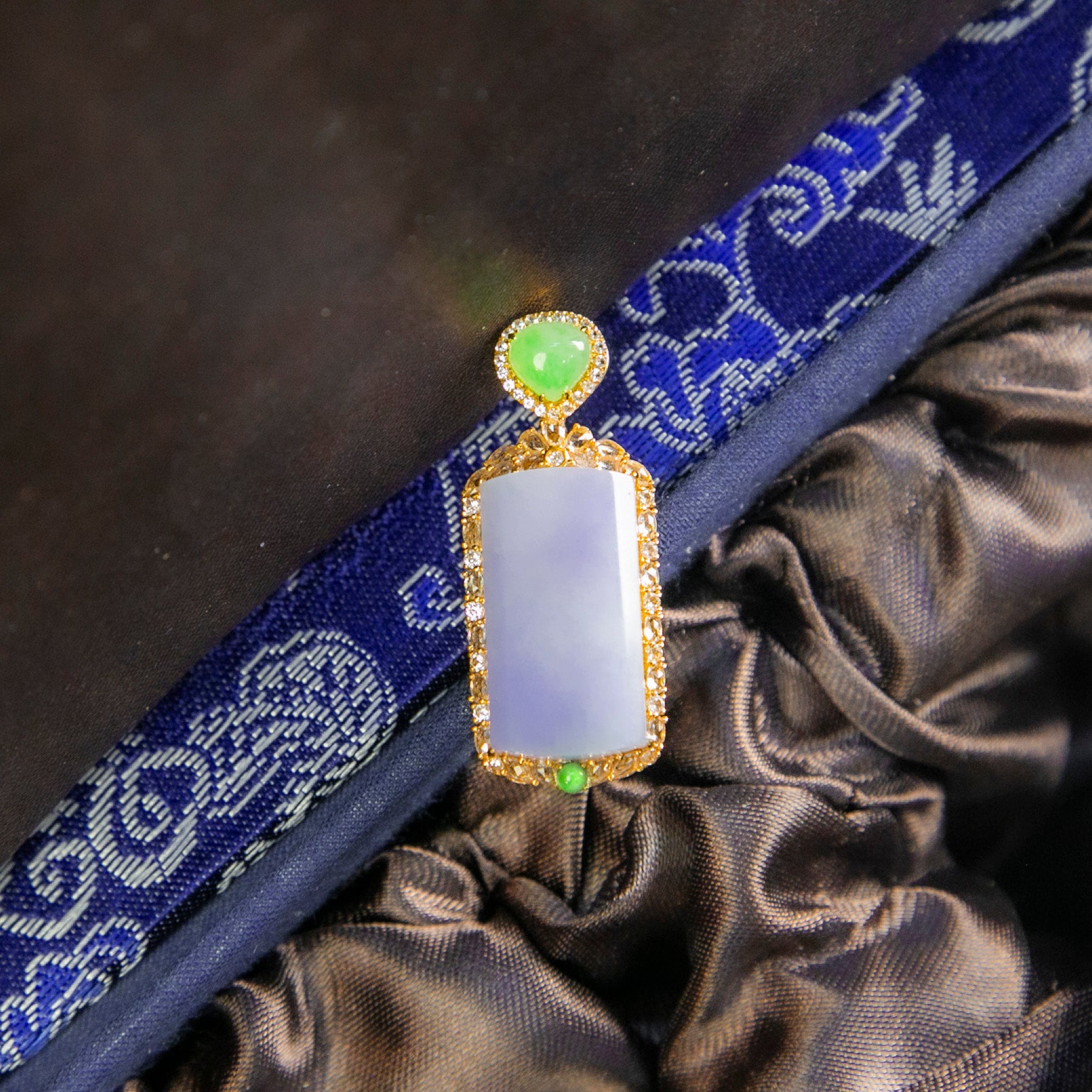 18K玫瑰金鑲鑽天然緬甸翡翠冰紫無事牌吊墜