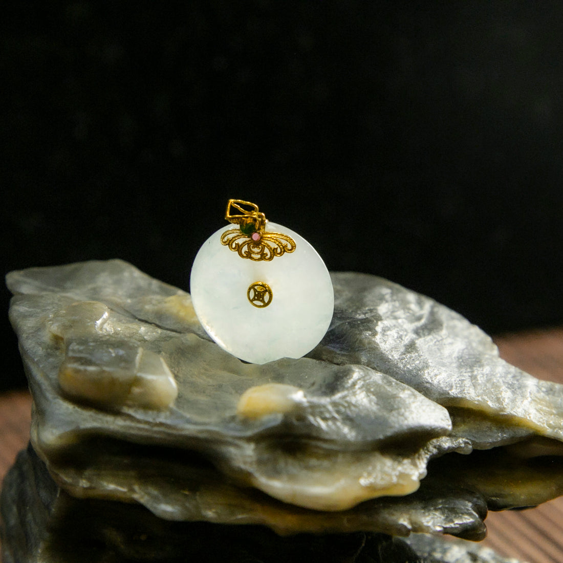 18K金天然緬甸翡翠冰白飄花平安扣吊墜