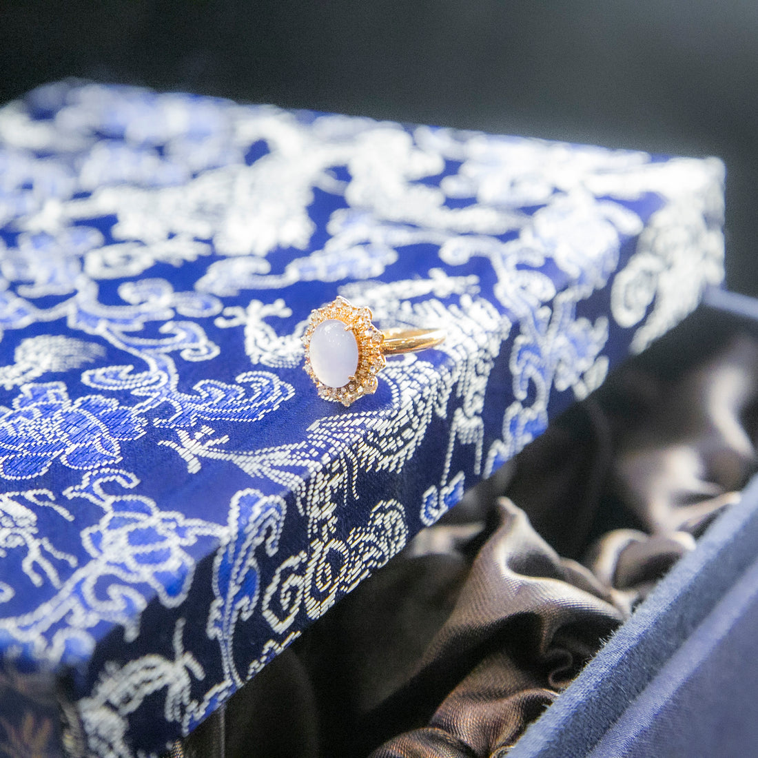 18K玫瑰金鑲鑽天然緬甸翡翠冰紫蛋面戒指