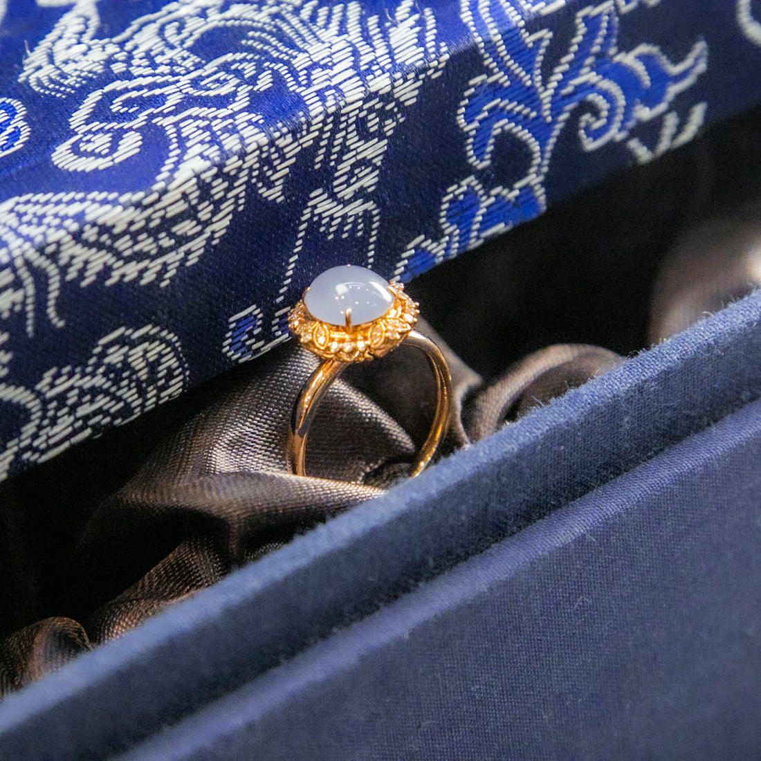 18K玫瑰金鑲鑽天然緬甸翡翠冰紫蛋面戒指