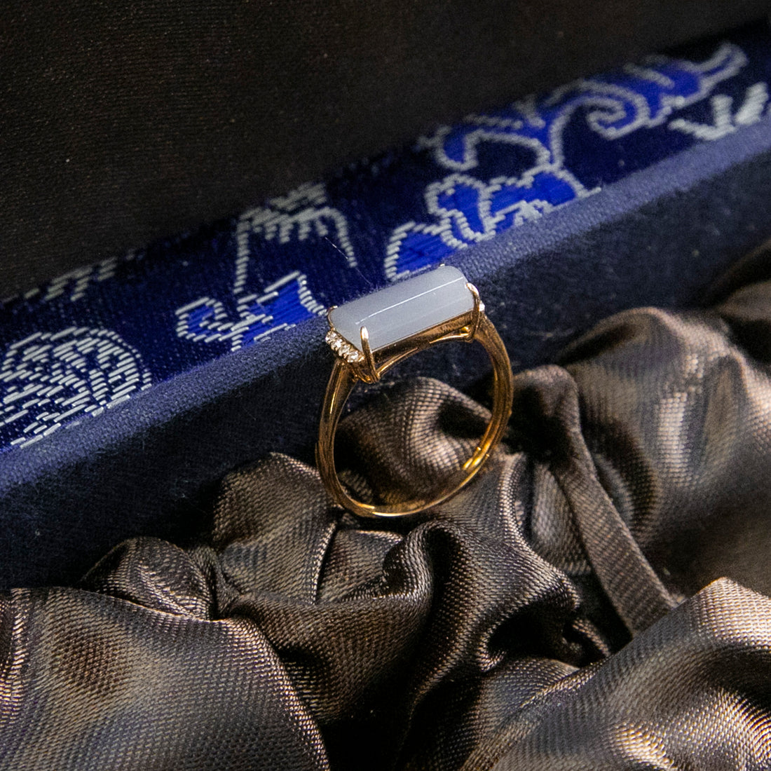 18K玫瑰金鑲鑽天然緬甸翡翠冰紫長形戒指