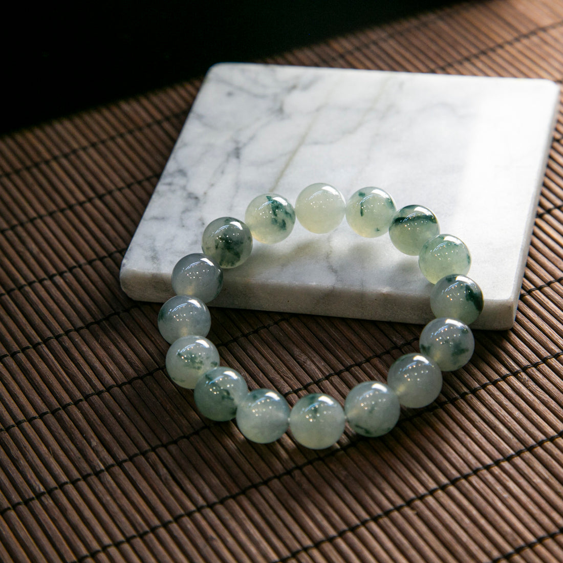 天然緬甸翡翠冰種飄藍花大珠串