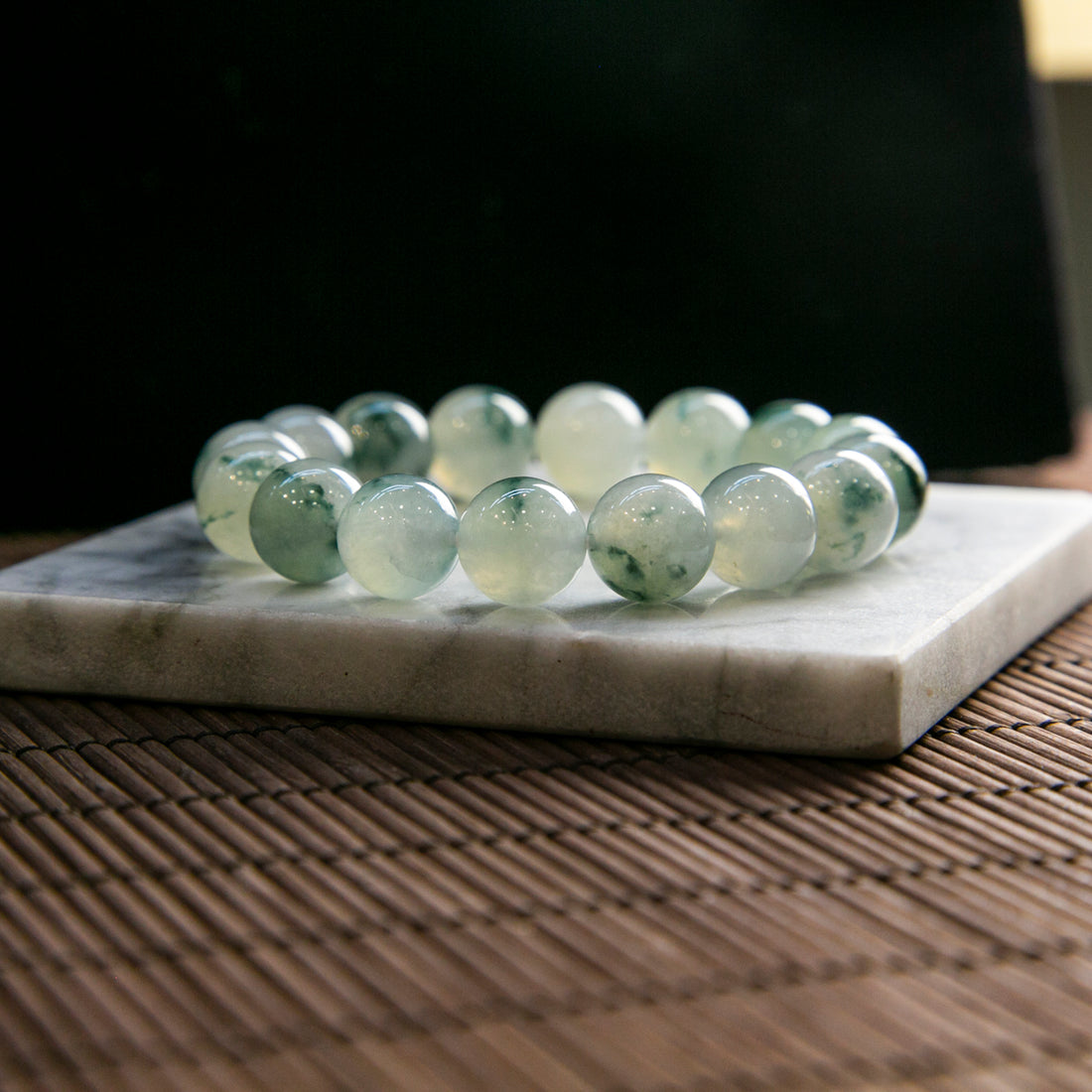 天然緬甸翡翠冰種飄藍花大珠串