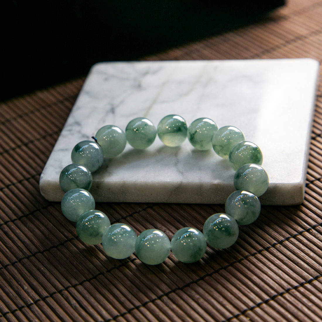 天然緬甸翡翠冰種飄藍花大珠串