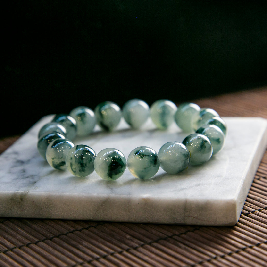 天然緬甸翡翠冰種飄藍花大珠串