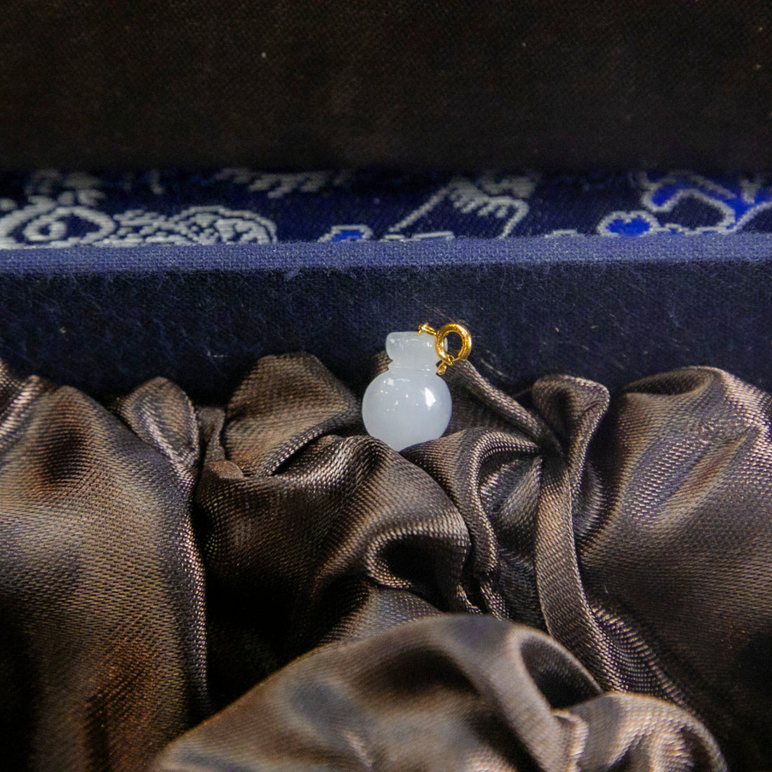 18K白金鑲鑽天然緬甸翡翠冰紫錢袋萬能扣小吊墜