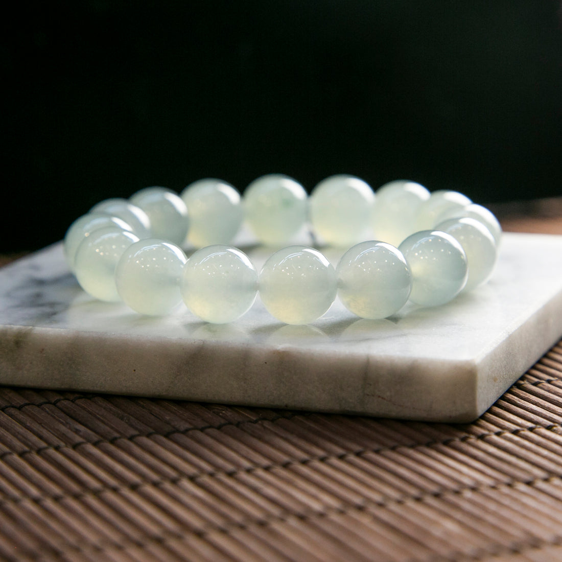 天然緬甸翡翠冰種飄藍花大珠串