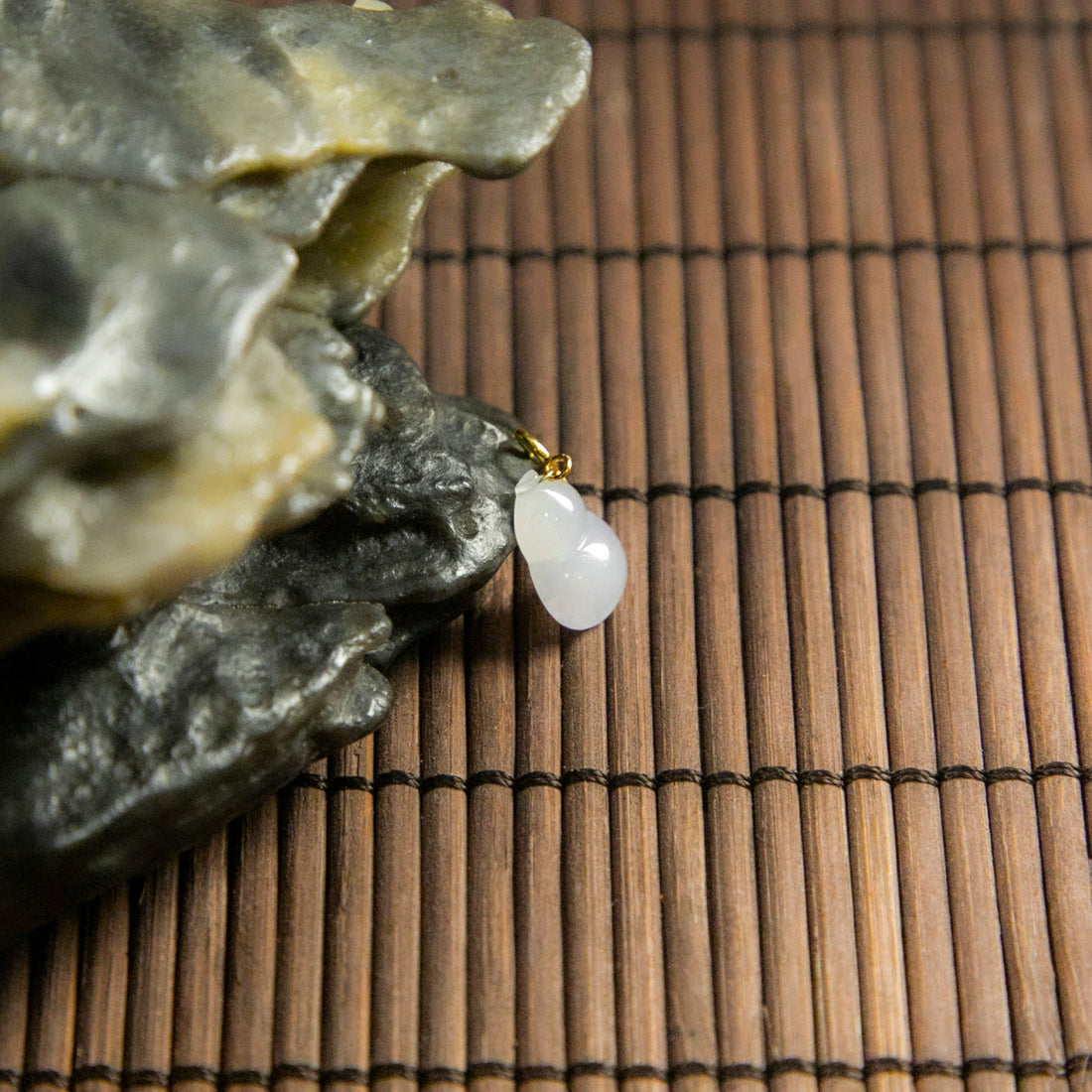 18K金天然緬甸翡翠冰粉紫葫蘆萬能扣小吊墜