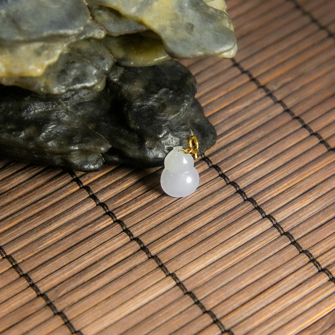 18K金天然緬甸翡翠冰粉紫葫蘆萬能扣小吊墜