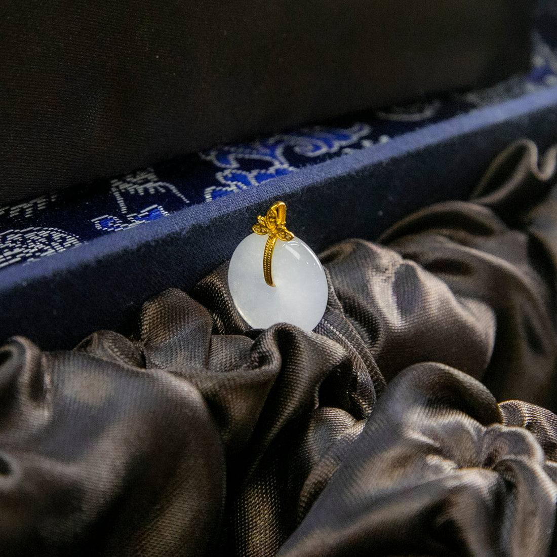 18K金鑲鑽天然緬甸翡翠冰粉紫平安扣吊墜