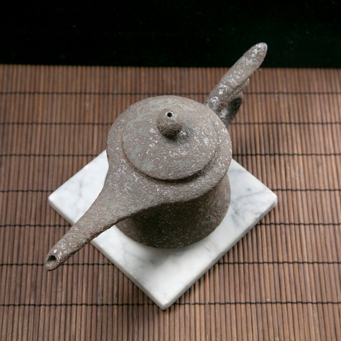 手工燒製陶瓷茶壺