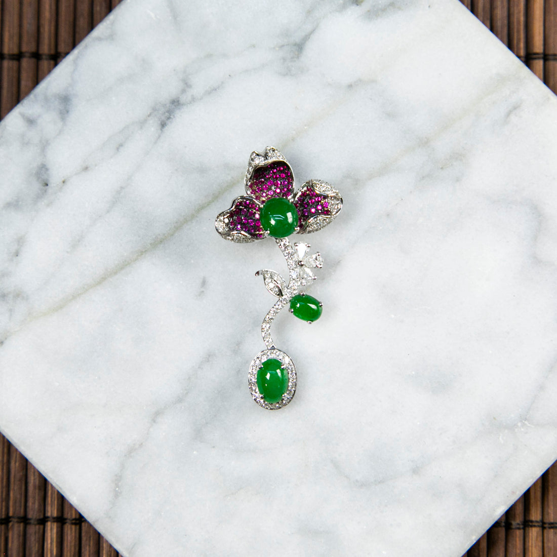 18K Platinum Diamond Natural Burmese Jade Bright Green Cabochon Flower Design Pendant