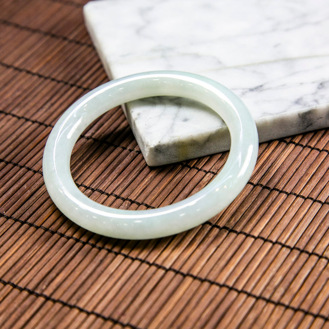 Natural Burmese Jade Light Green Full Circle Bangle (Fits 53-55mm)