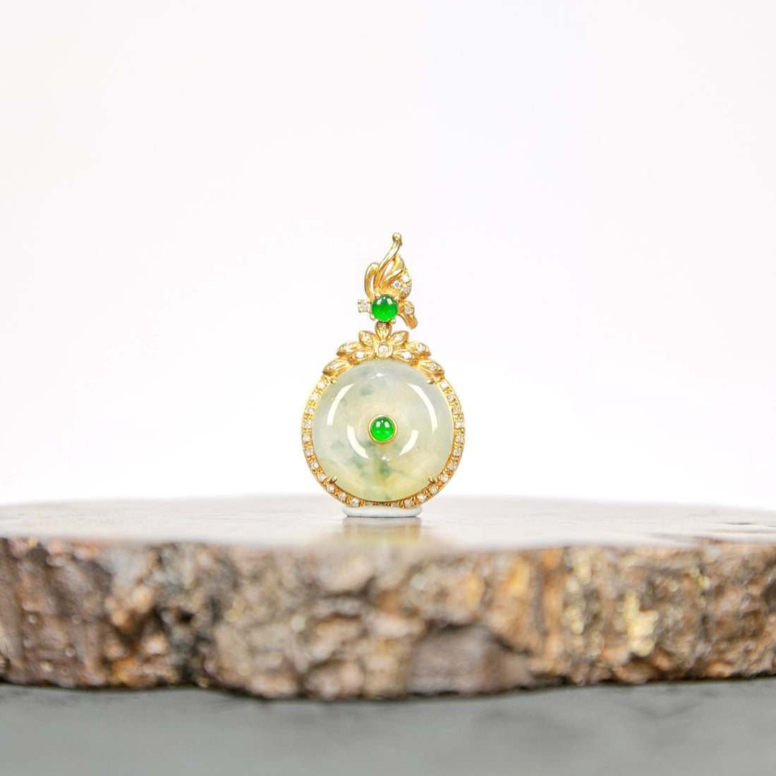 18K Yellow Gold Diamond-Set Natural Burmese Vivid Green & White-Base Yellow-Jade Floating-Green-Flower Safety Buckle Pendant