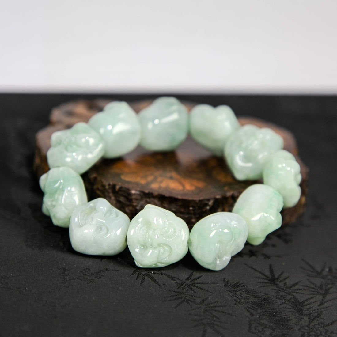 Natural Burmese Pale-Green Carved Laughing Buddha Face Bead Bracelet