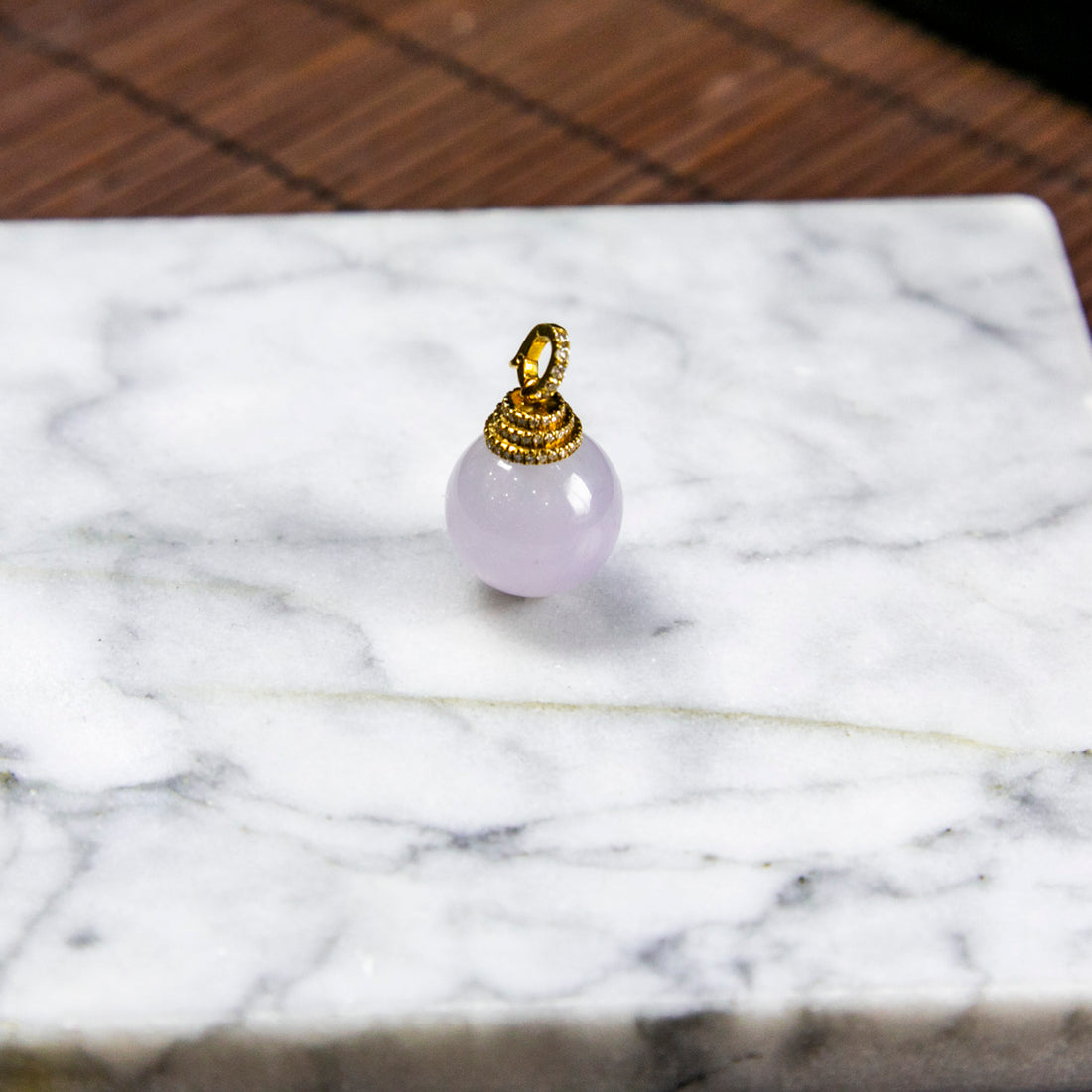 18K Gold Diamond Natural Burmese Jade Icy Light Purple Bead Pendant with Clasp