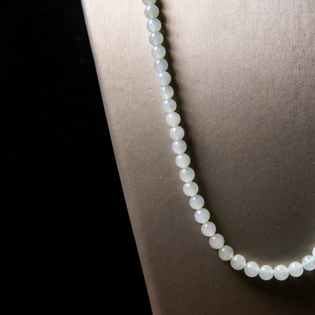 天然緬甸翡翠淡綠珠串