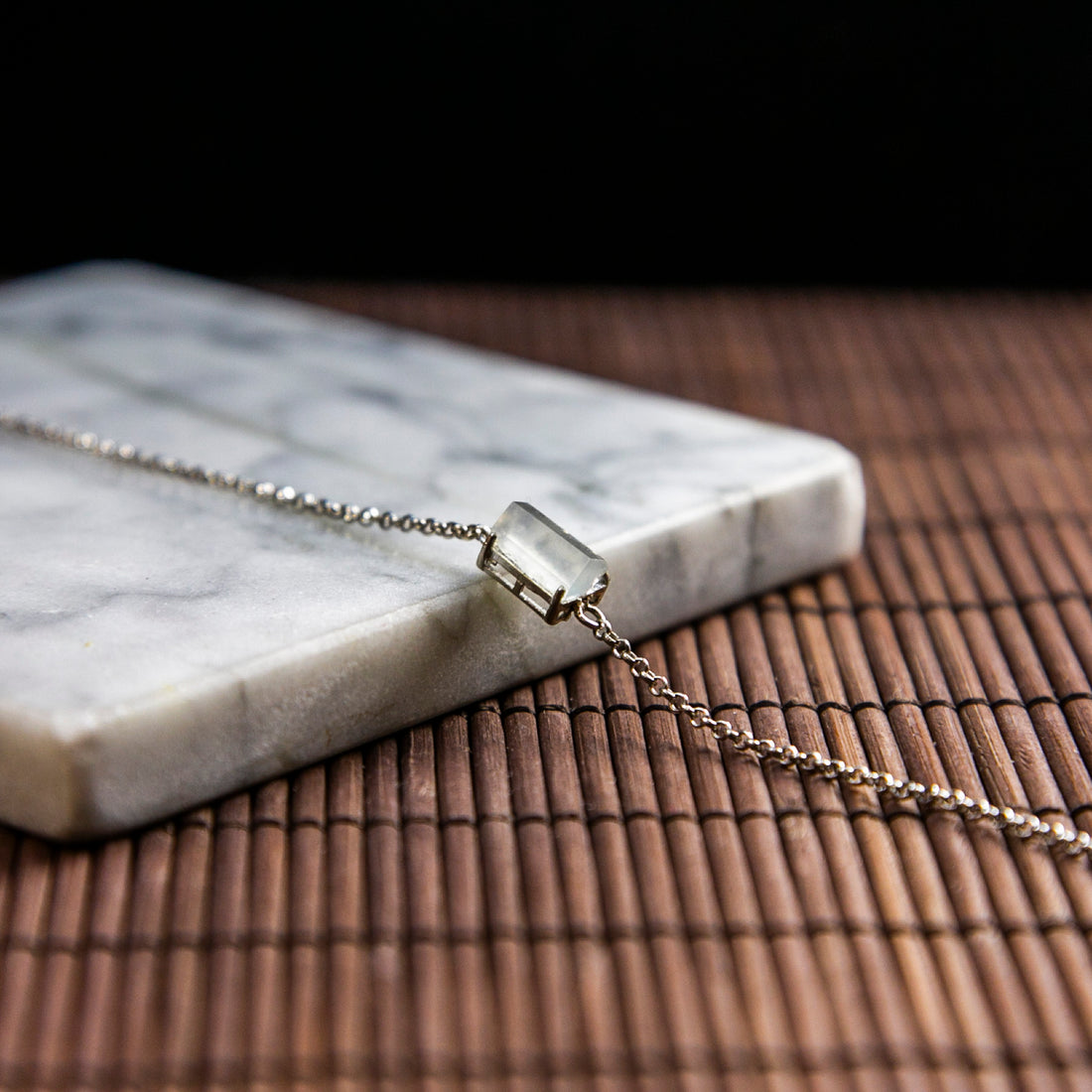 S925天然緬甸翡翠冰白隨形手鏈 (適合手圍 16-19cm)