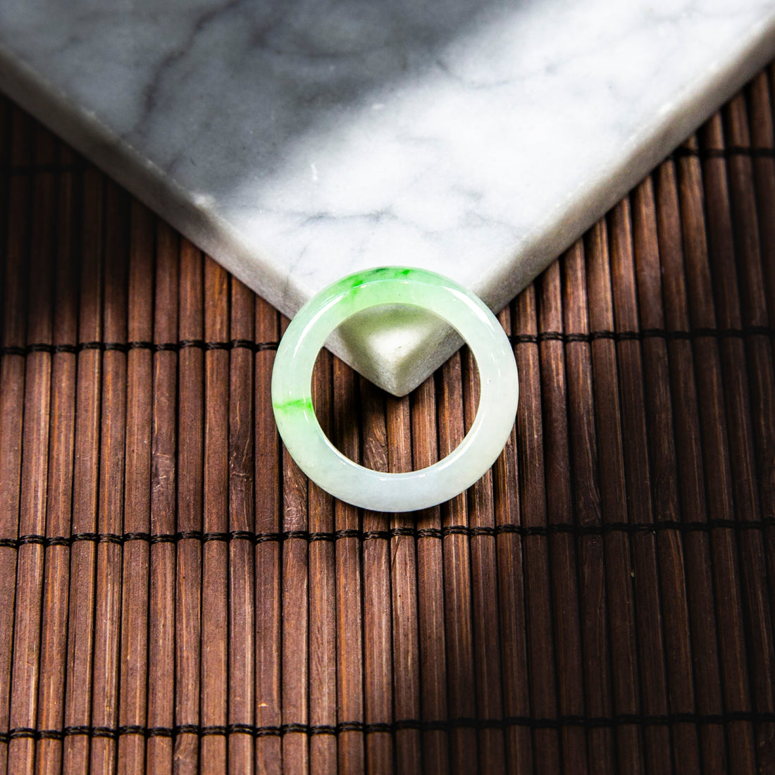 天然緬甸翡翠白底青玉戒