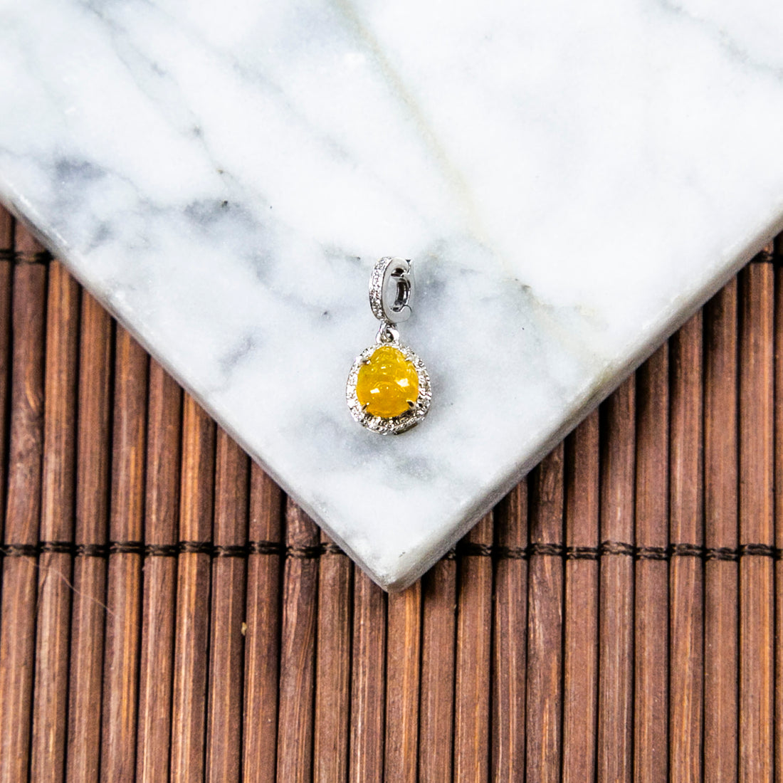 18K白金鑲鑽天然緬甸翡翠冰種橙翡貔貅開關扣小吊墜