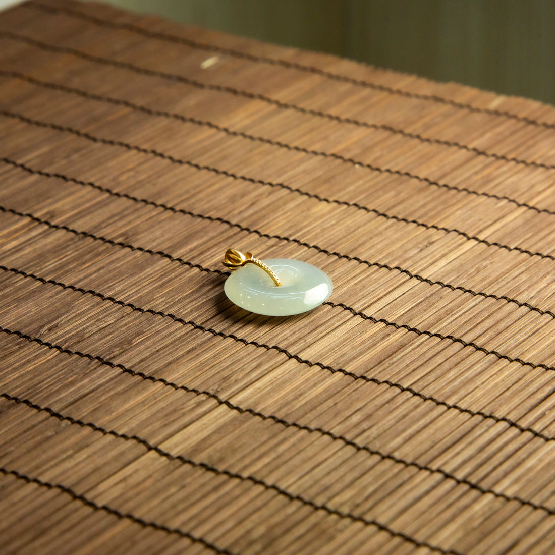 18K黃金鑲鑽冰種平安扣