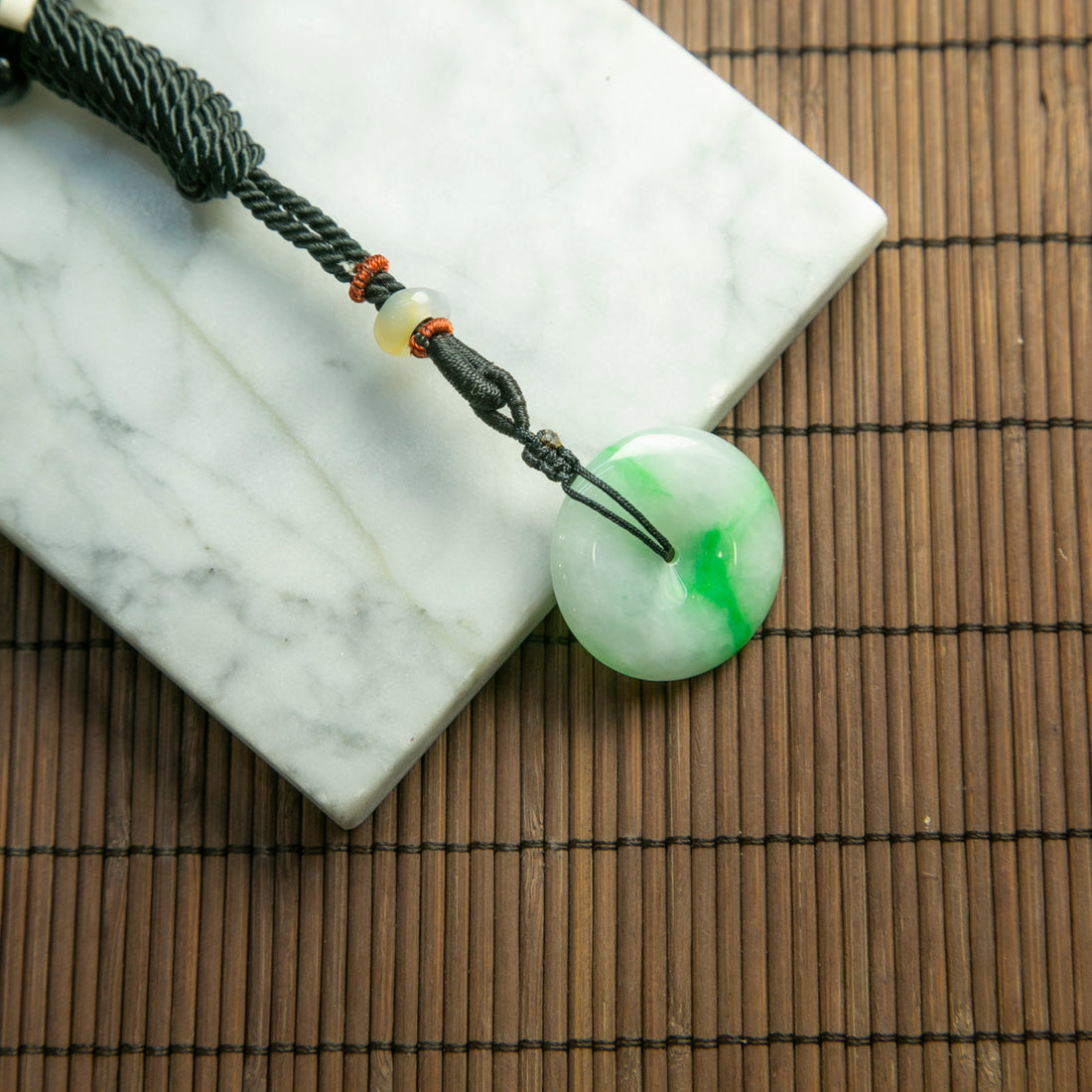 天然緬甸翡翠白底青平安扣吊墜