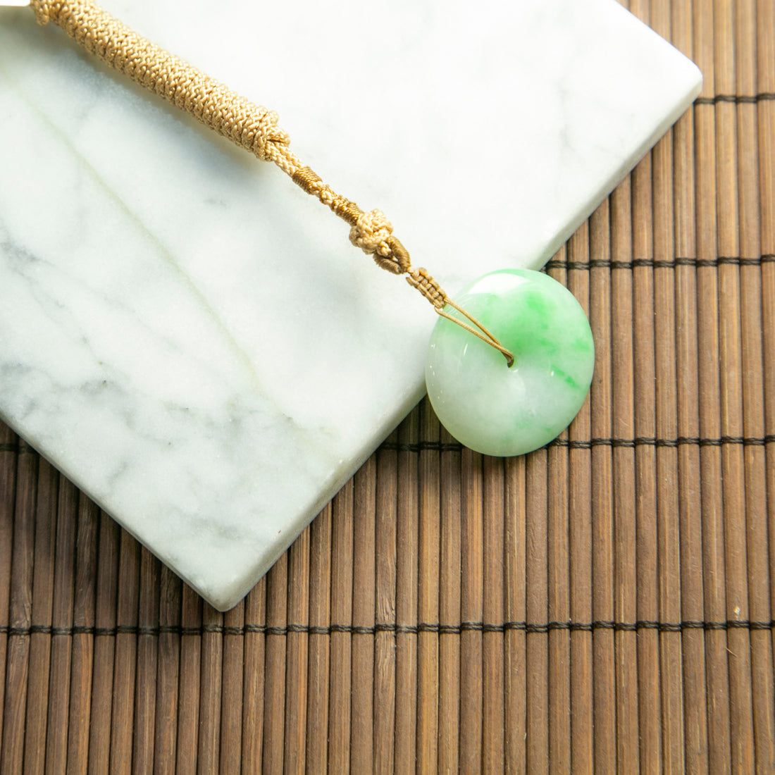 天然緬甸翡翠白底青平安扣吊墜