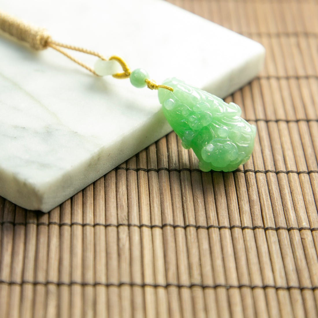 天然緬甸翡翠綠生菜吊墜