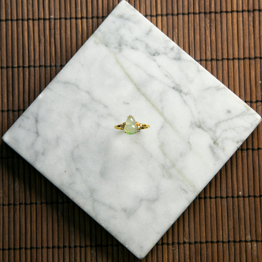 18K黃金鑲鑽天然緬甸翡翠冰飄花葫蘆戒指