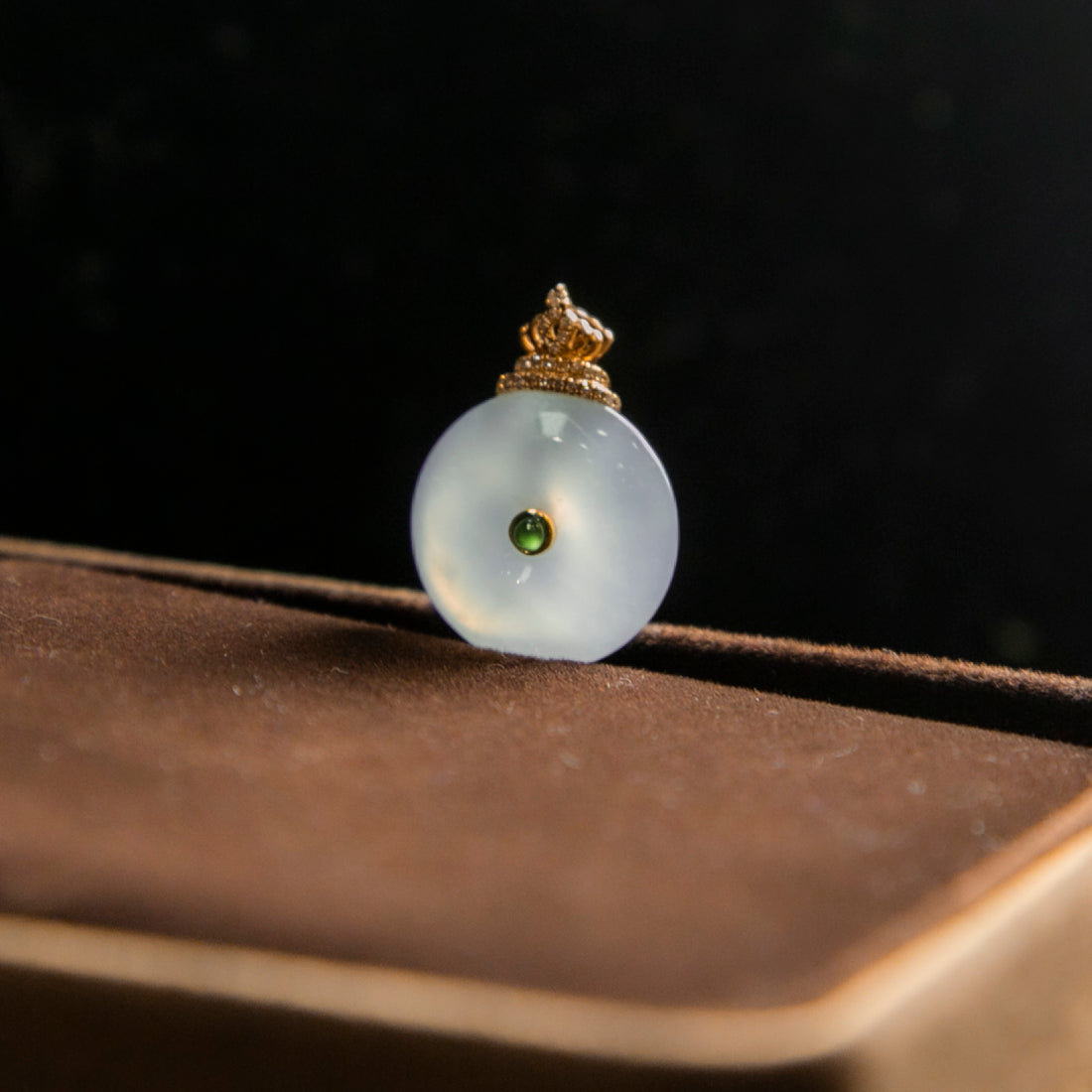 18K玫瑰金鑲鑽天然緬甸翡翠冰淡紫飄花平安扣吊墜