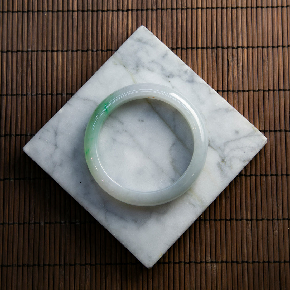 天然緬甸翡翠冰飄綠正圈手鐲 (適合圈口 53-55)