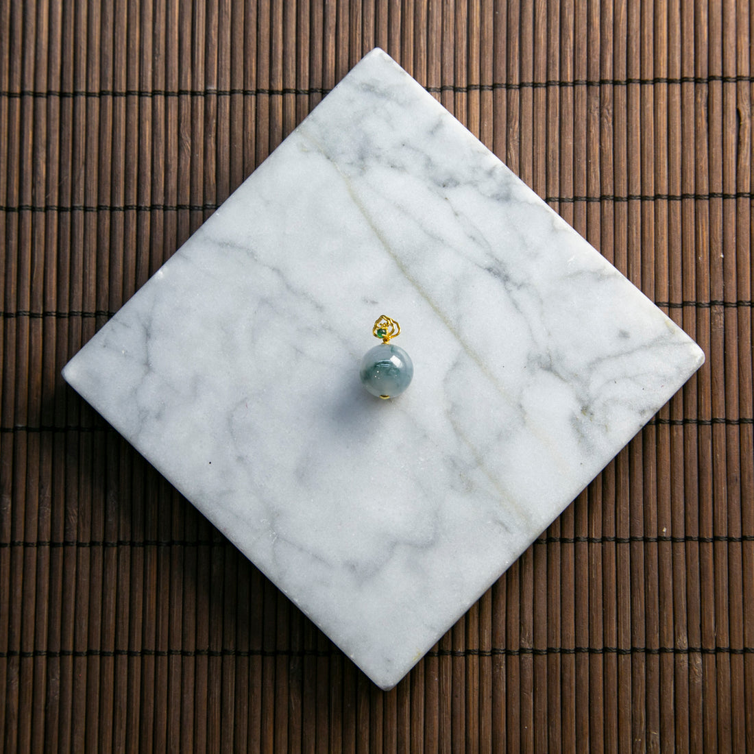 18K黃金天然緬甸翡翠飄藍花圓珠吊墜