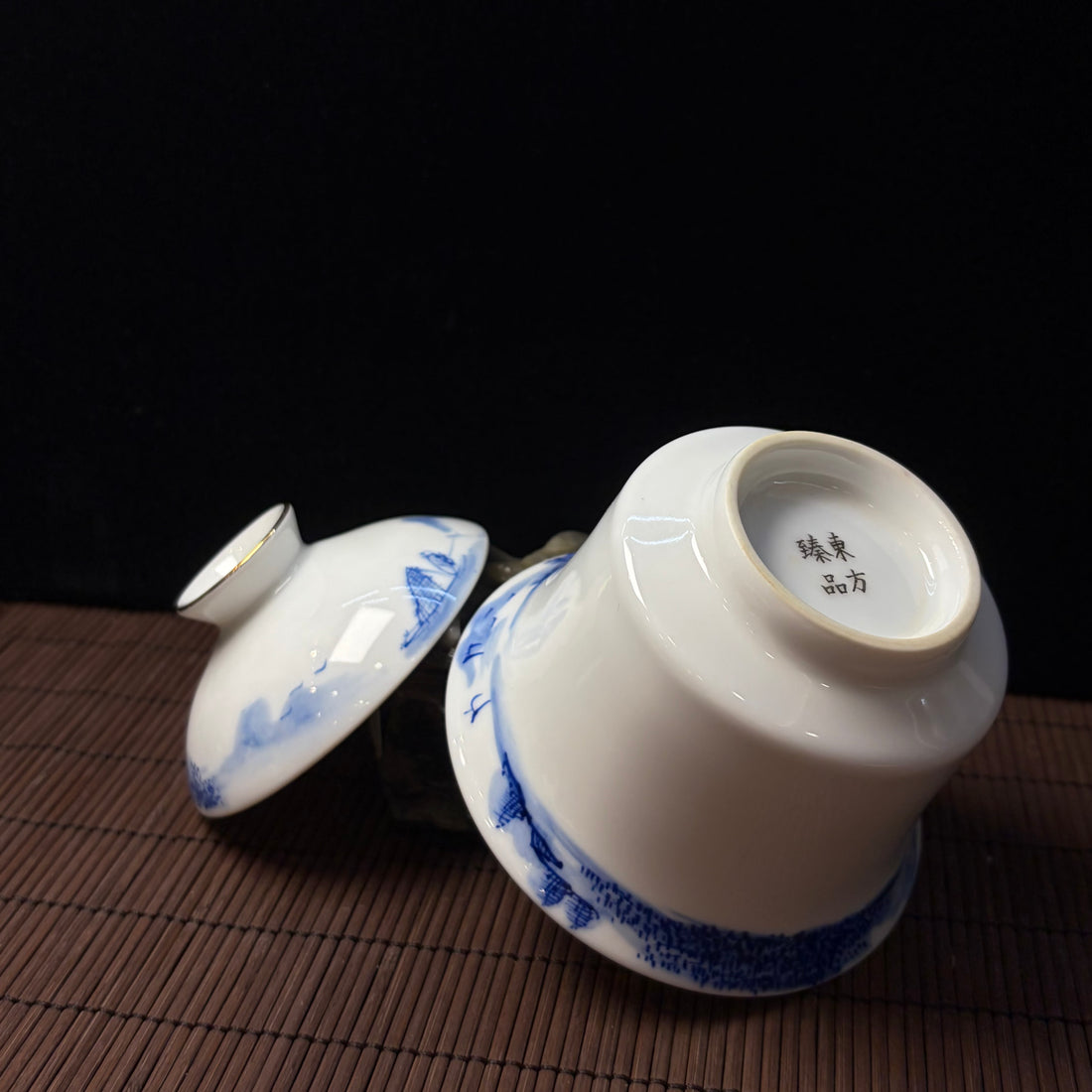 景德鎮玉泥描金青花山水蓋碗